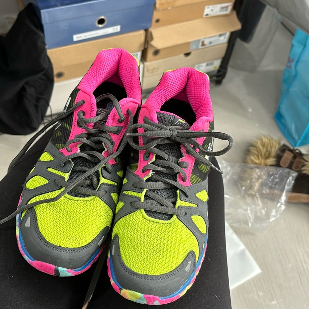 Fila sneakers multicolor never worn
